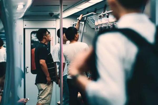 互联网大厂校招大战：华为研究生年薪最高到45万，腾讯offer数增四成