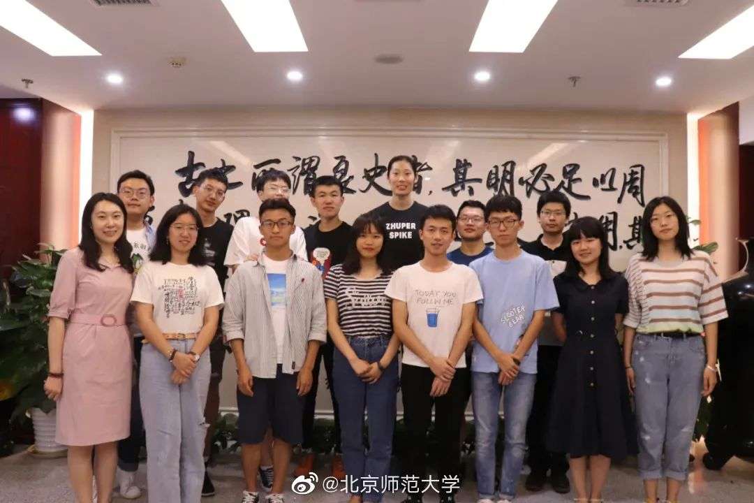 丁宁退役求学北大，冠军背后运动员的N条出路