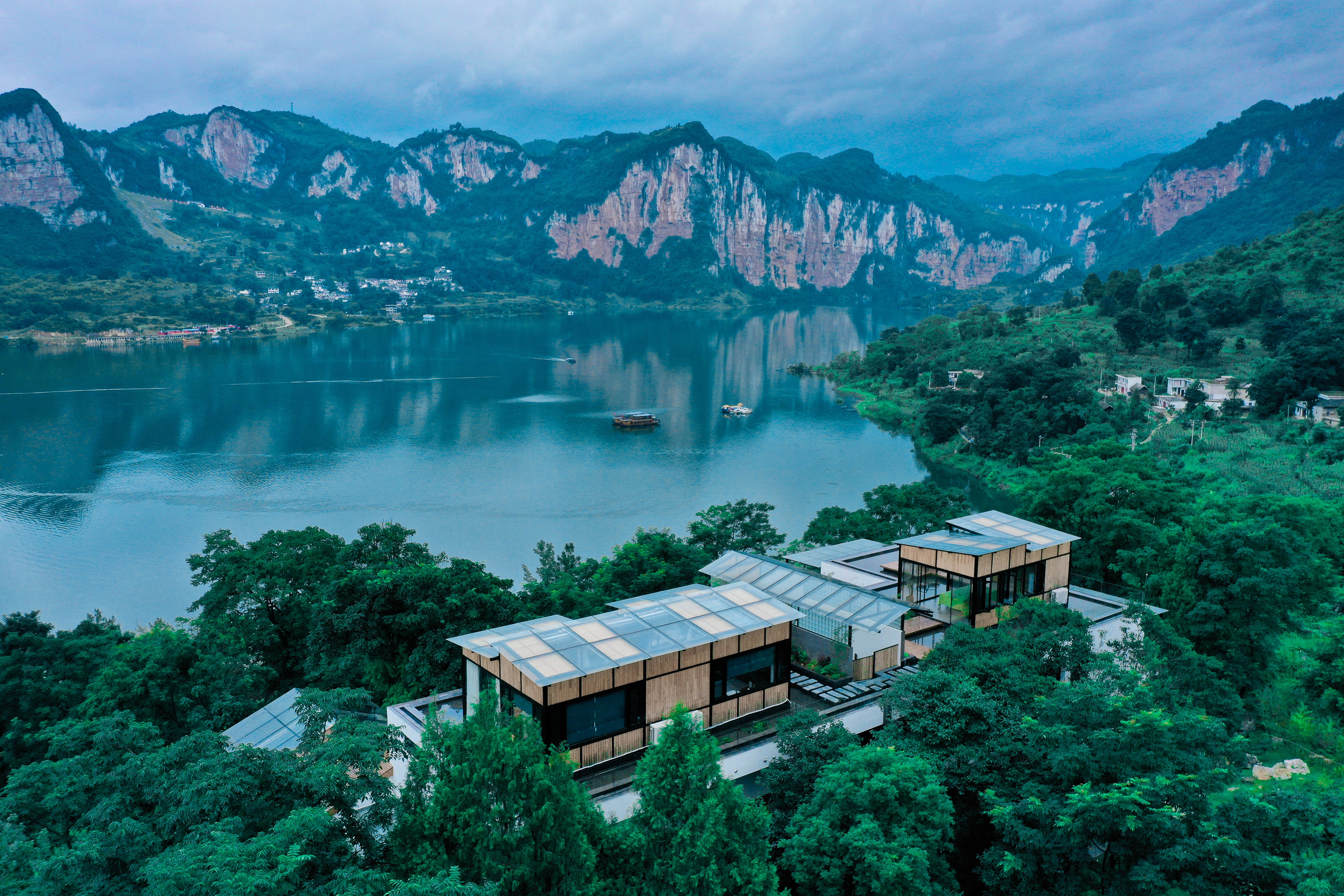 贵州民宿业复活看特色民宿点亮疫后经济