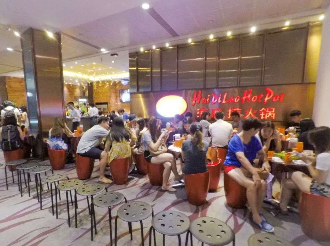 一口气关掉300家门店，海底捞到底怎么了？-36氪