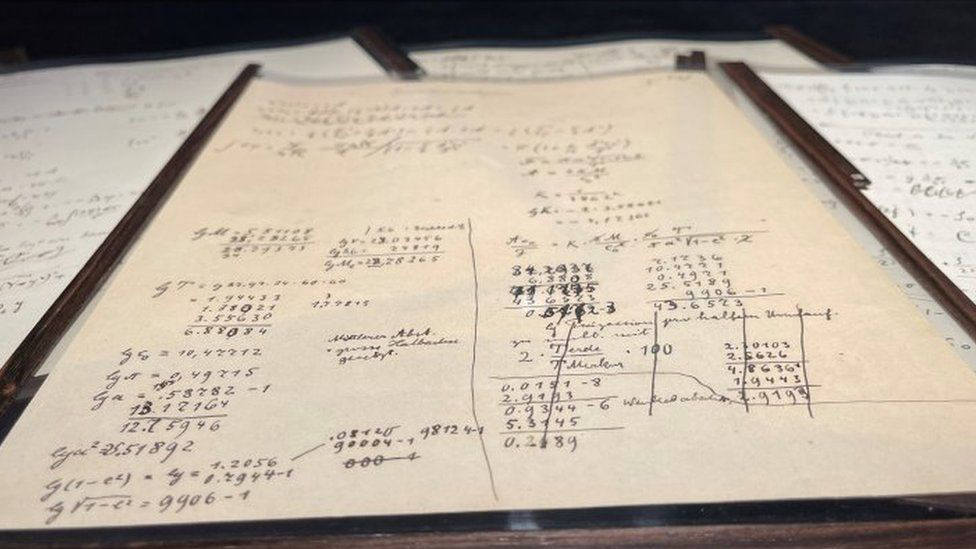 爱因斯坦罕见手稿以 1170 万欧元成交：展示了制定相对论的关键阶段_详细解读_最新资讯_热点事件