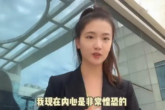 在这种情况下,李国庆提醒董明珠,可得跟这女助理签好权约,否则煮熟的