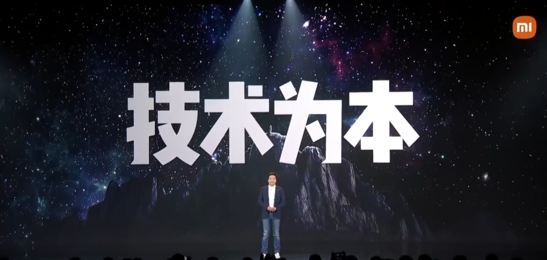正式对标苹果，小米12系列三箭齐发，MIUI欲成为跨设备操作系统-