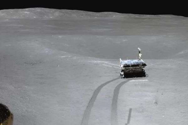 超期“打工”3年多，中国首辆月球车“玉兔号”在月球背面又发现了啥？