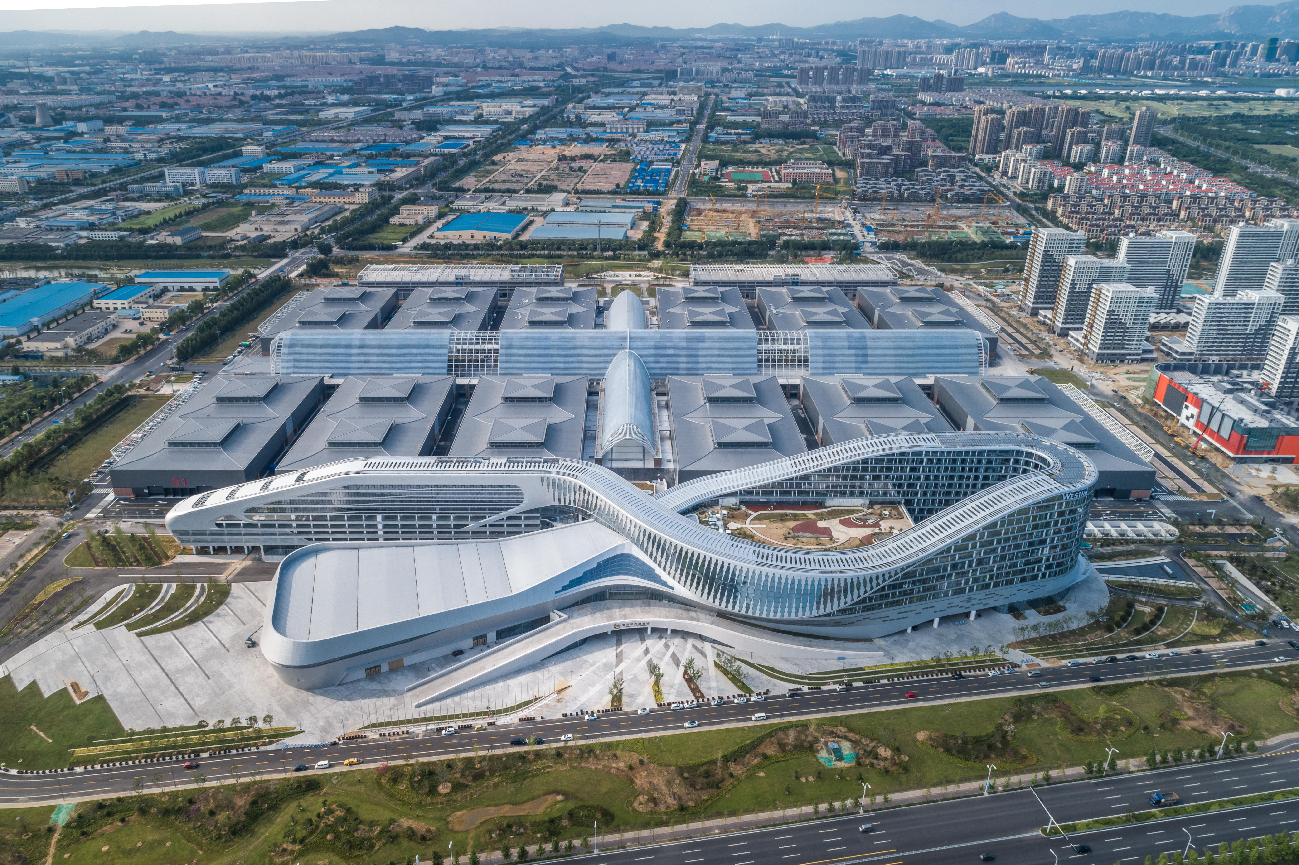 也是青岛国际时尚城建设攻势"四场硬仗"之一