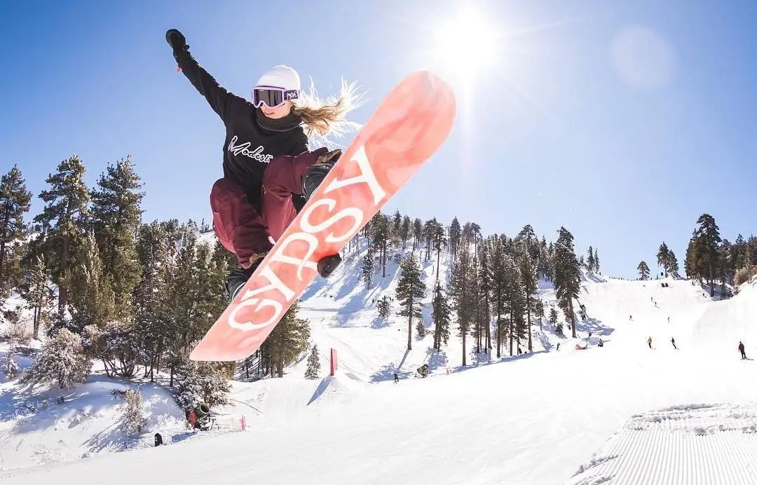 从双板大叔到单板女孩女性如何重塑滑雪运动