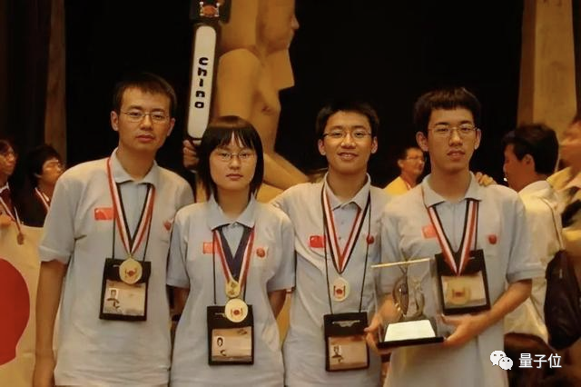 清华姚班陈丹琦获斯隆奖与去年得主马腾宇是同班同学博士毕业论文是近