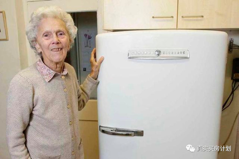 1879年德国工程师卡尔·冯·林德就发明制造了历史上的第一台家用冰箱