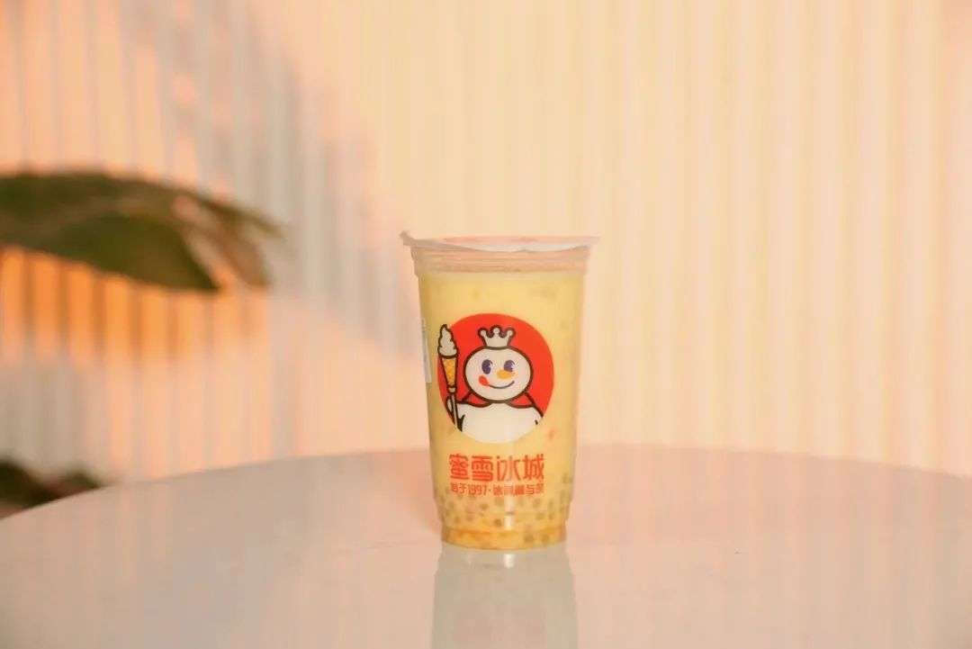 价格差3倍廉价vs超贵12杯网红杨枝甘露大测评