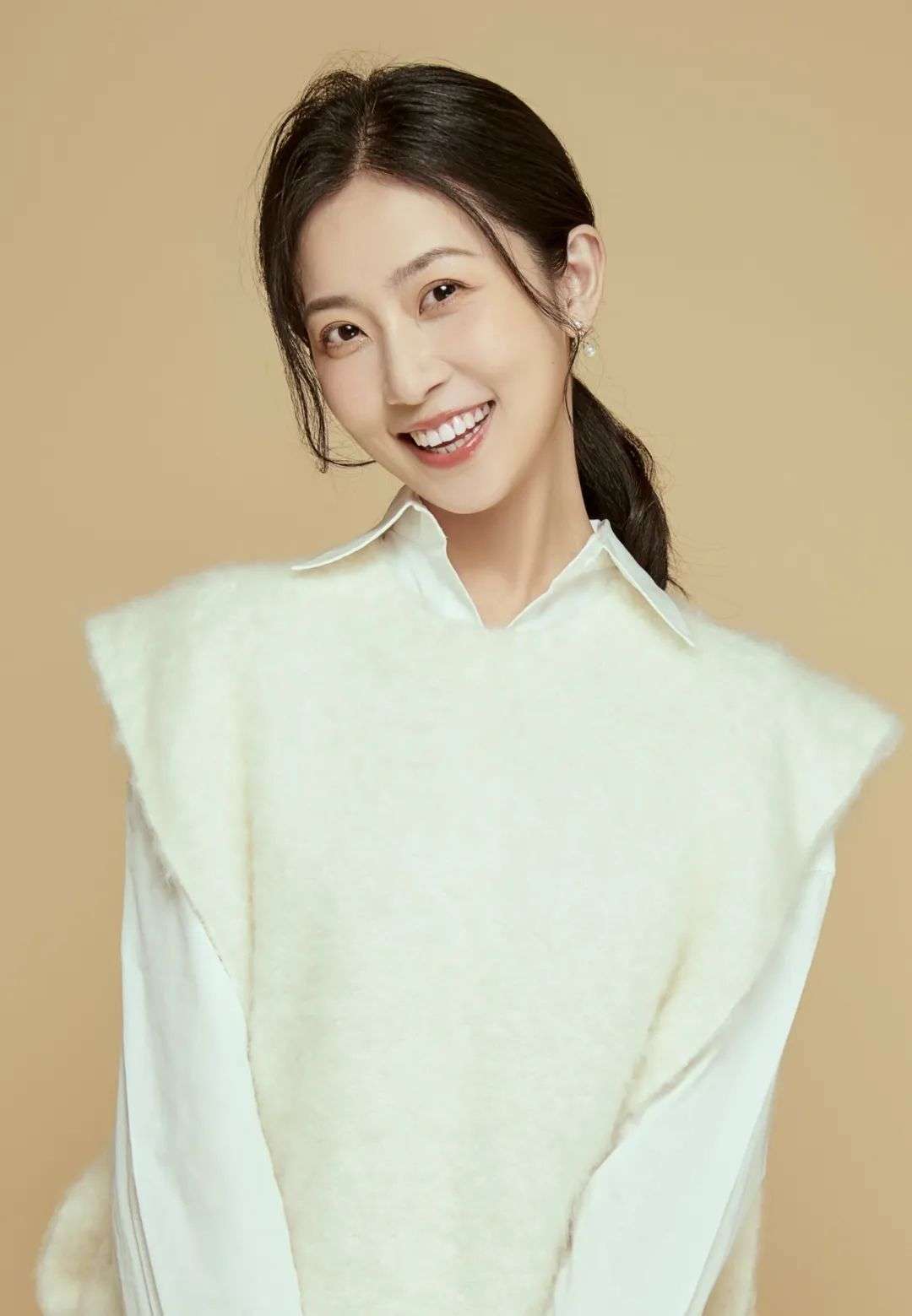 陆诗雨陆诗雨 腾讯研究院 高级研究员简介:陆诗雨,社会学博士,腾讯