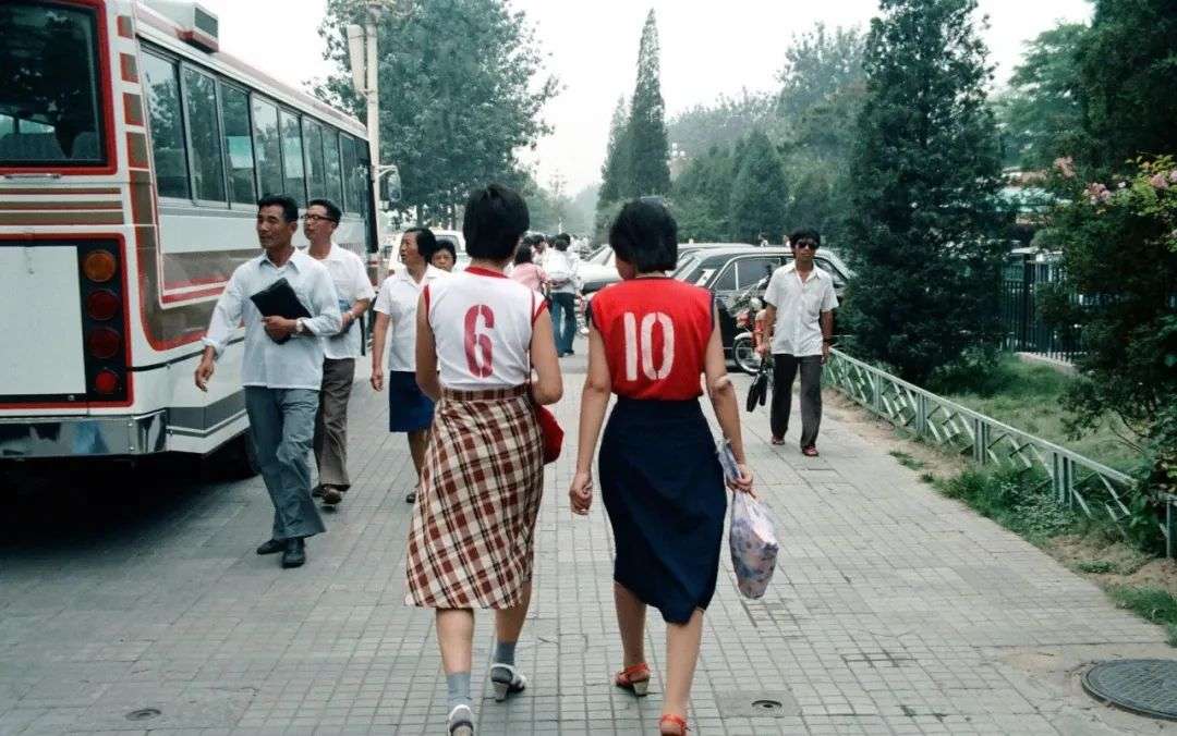 中国体育服饰五十年：起于草莽，学于代工，兴于国潮