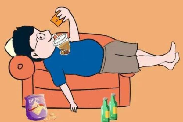 被困在家,年轻人学会躺着吃饭