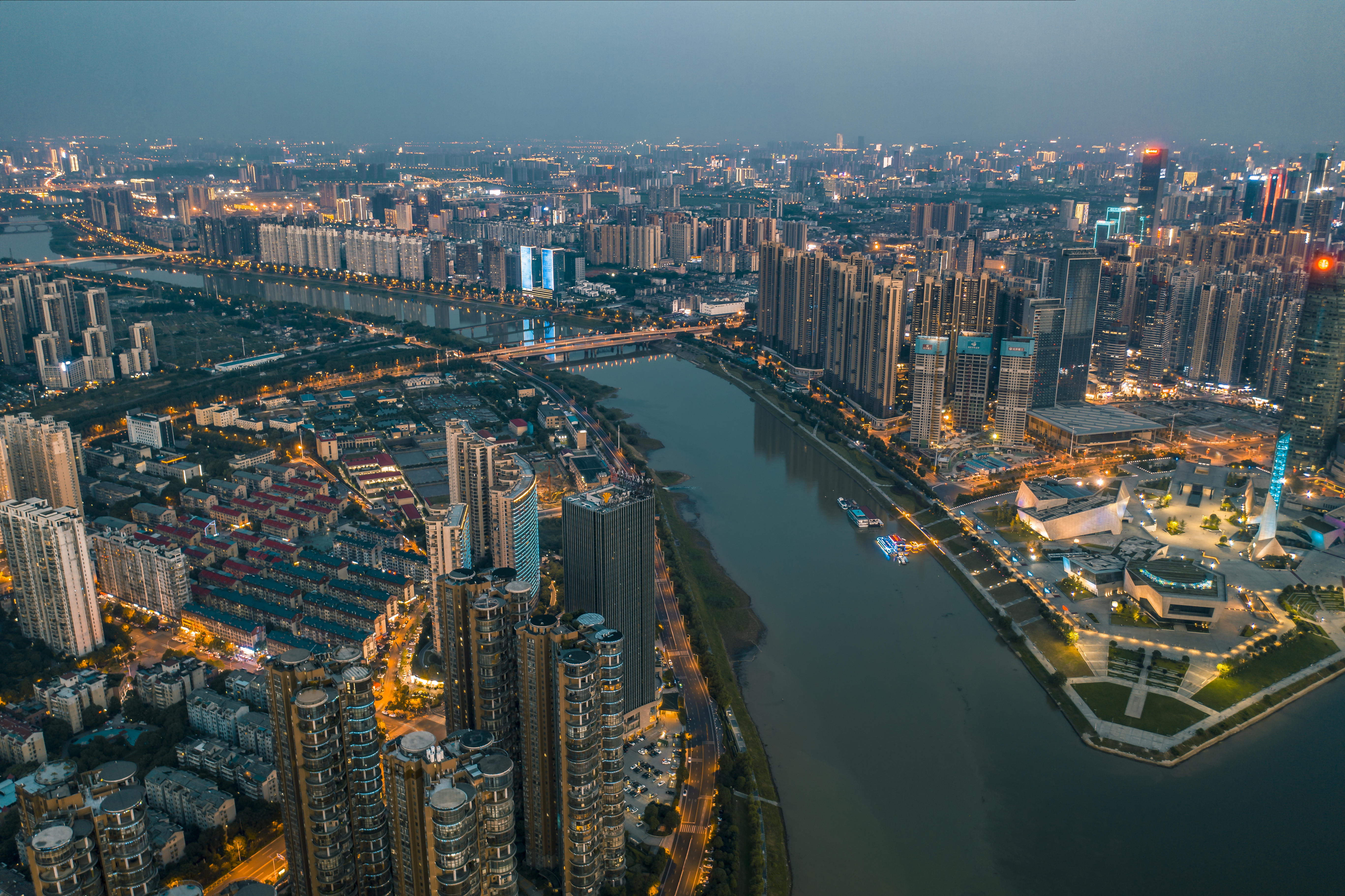 长株潭都市圈在长江中游城市群中率先出圈