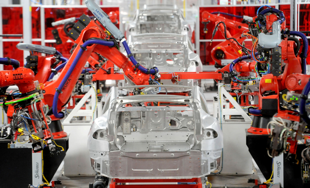 为什么汽车行业"优先"?