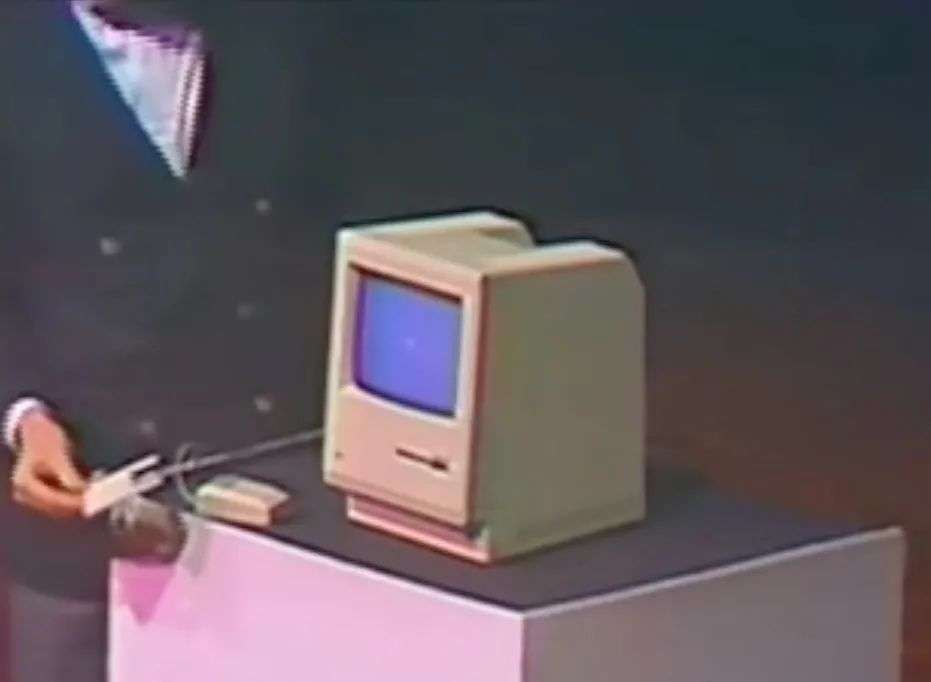 一款「失败产品」的逆袭：为什么 Macintosh 麦金塔是苹果「最伟大」的产品之一-36氪
