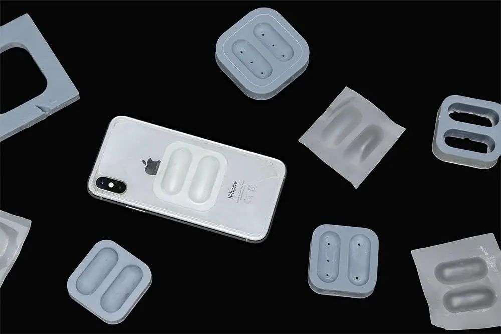 捏不爆的气泡膜，被做成了 iPhone 手机壳(图16)