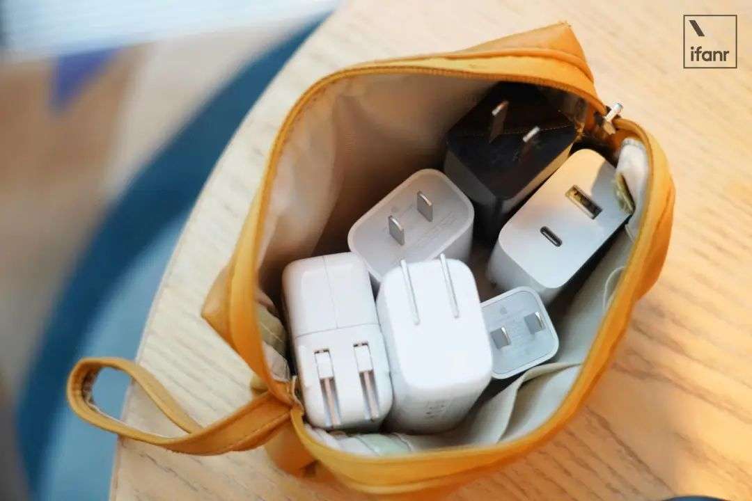 iPhone 用上 USB-C 接口，丝毫不影响苹果赚钱(图4)