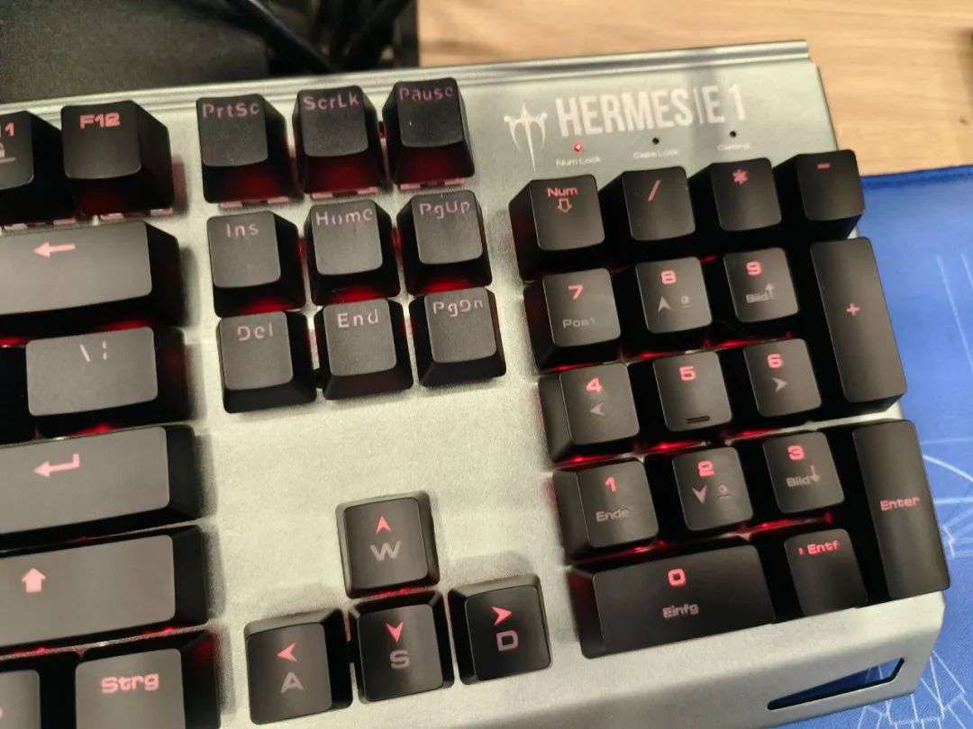 键盘上这些被厂商抠掉的功能键，到底有多没用？