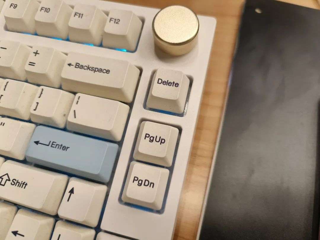 键盘上这些被厂商抠掉的功能键，到底有多没用？