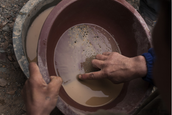 3%的国民在淘金