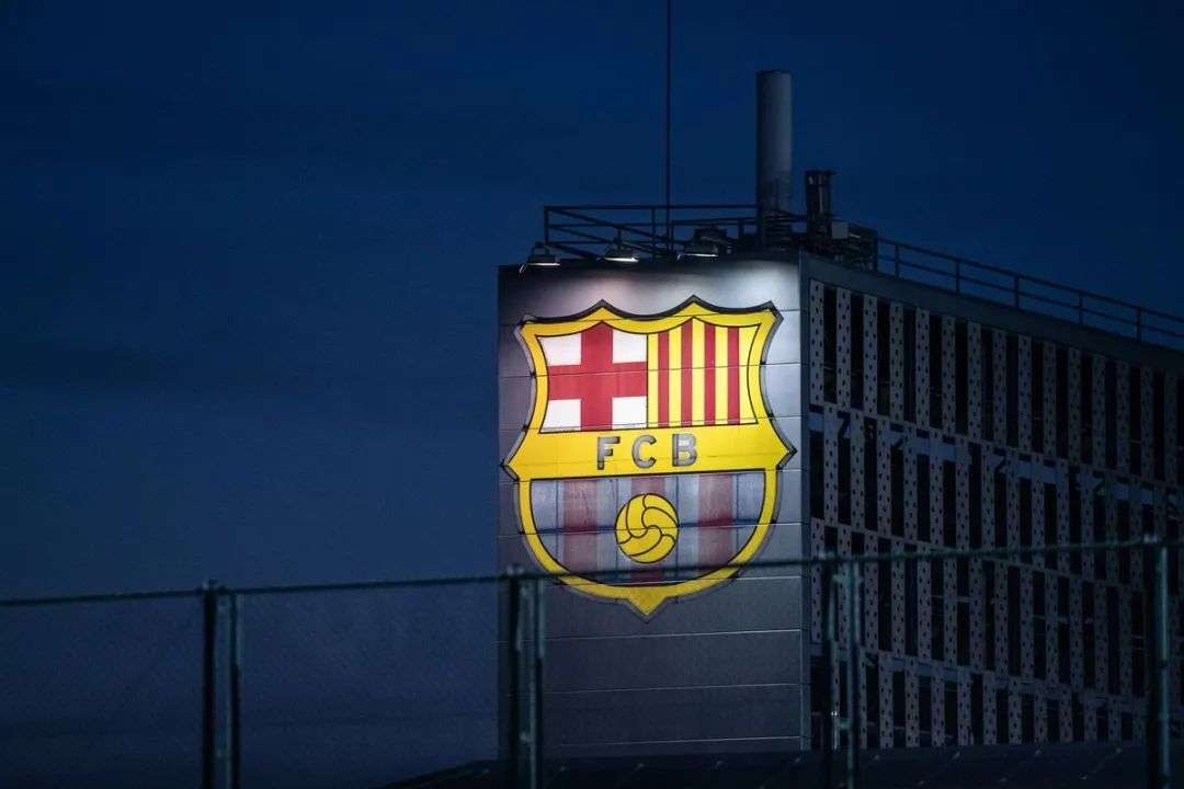 巴萨债务问题_小吧译言家|巴萨的“杠杆”自救之路：从财务谷底反弹的荆棘之路_巴萨经济杠杆分析