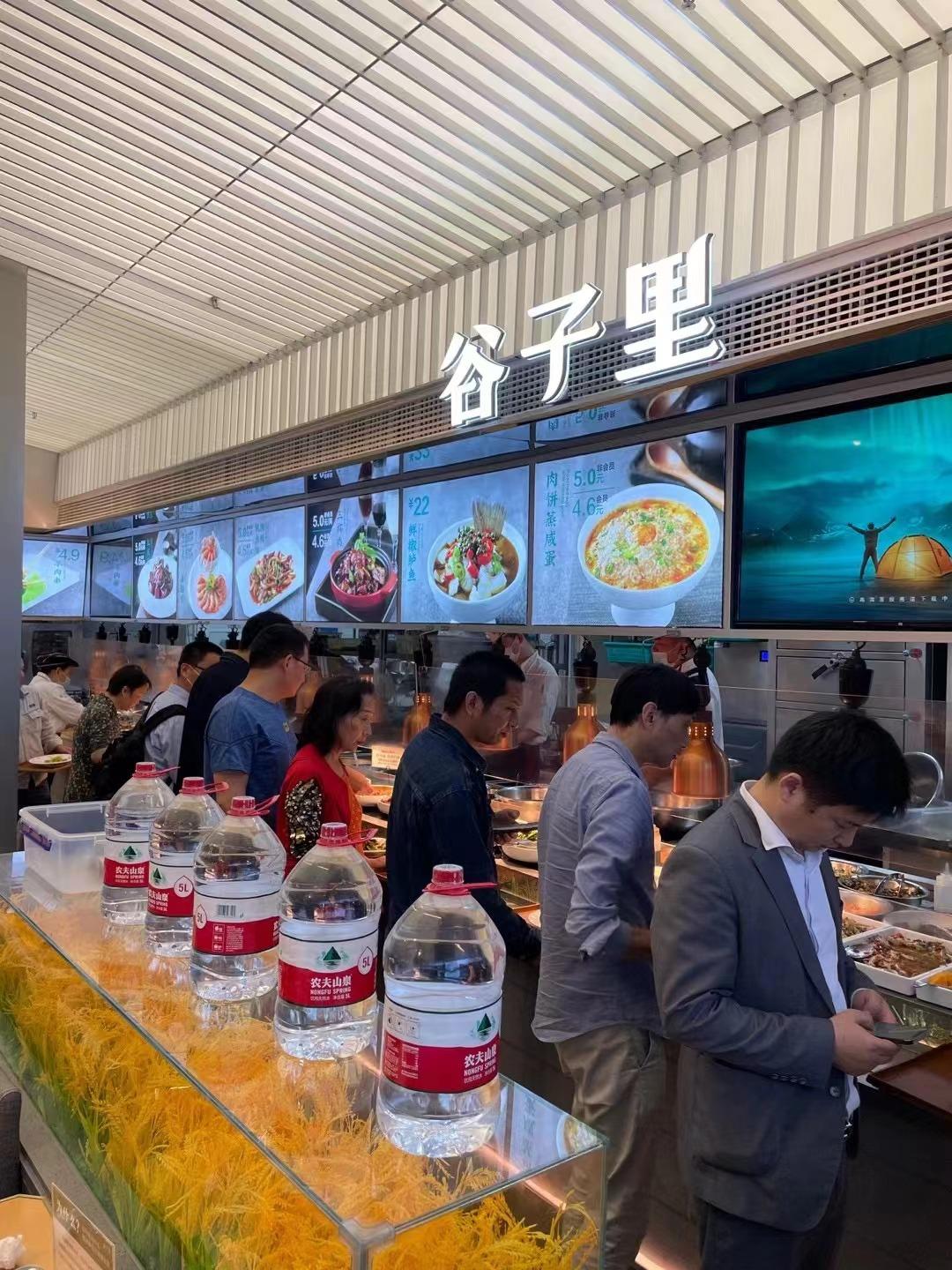 老乡鸡也开“自选称重”店了，快餐“现炒称重”会成趋势吗？-36氪