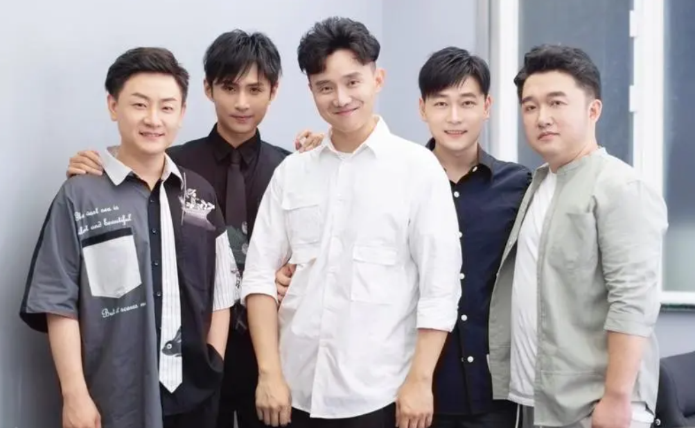 配圈起飞,问题不少