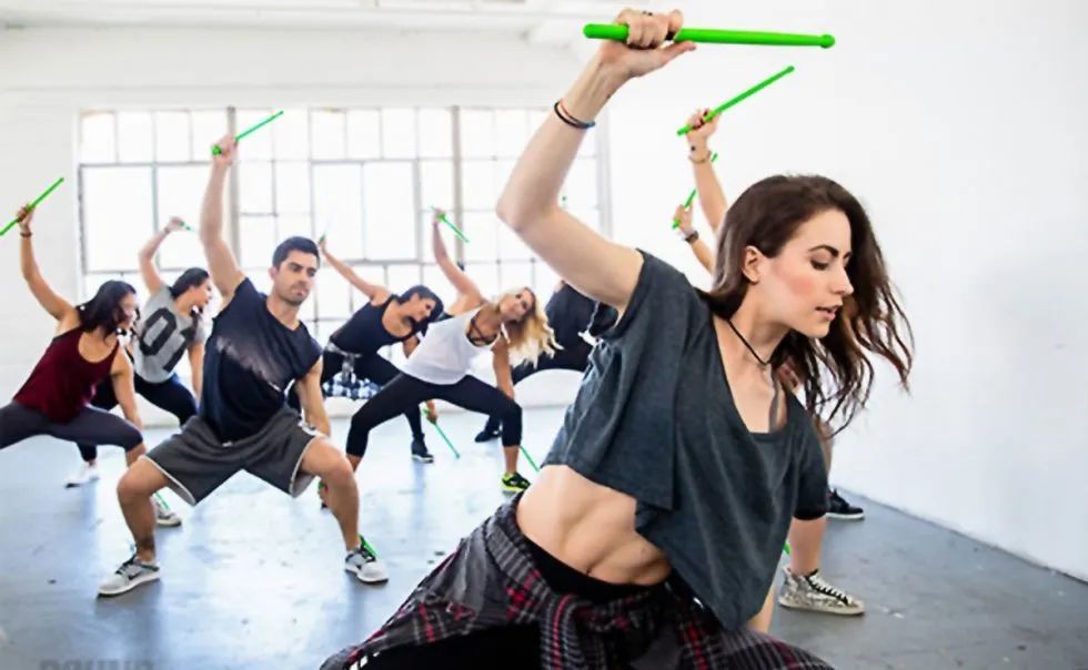 健身私教做团课教练,会更难吗?-36氪