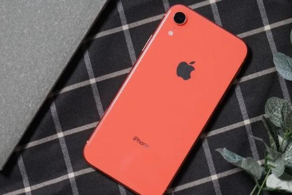 iPhone SE4，难得的“良心机”？-36氪