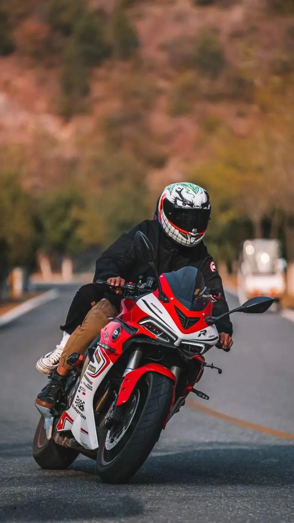 骑摩托车到底有多快乐?