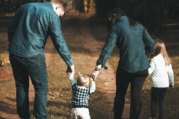 台 /em>「onward」获970万美元a轮融资,帮助离异父母共同分担抚养费用