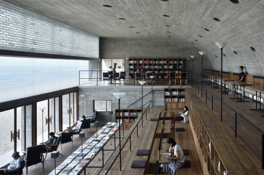 01.十年后大家如果还喜欢孤独图书馆,可以再讨论网红的意义