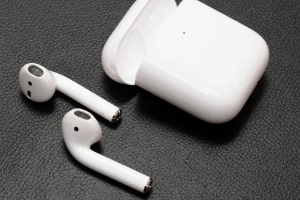 强如AirPods，也不得不走上“降价走量”之路-36氪