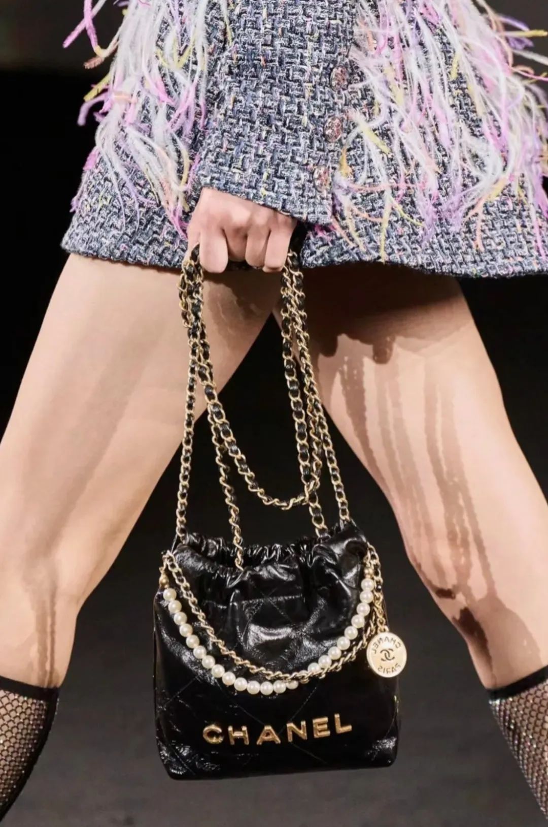 香奈儿3年涨9次,它在抛弃中产吗?-36氪