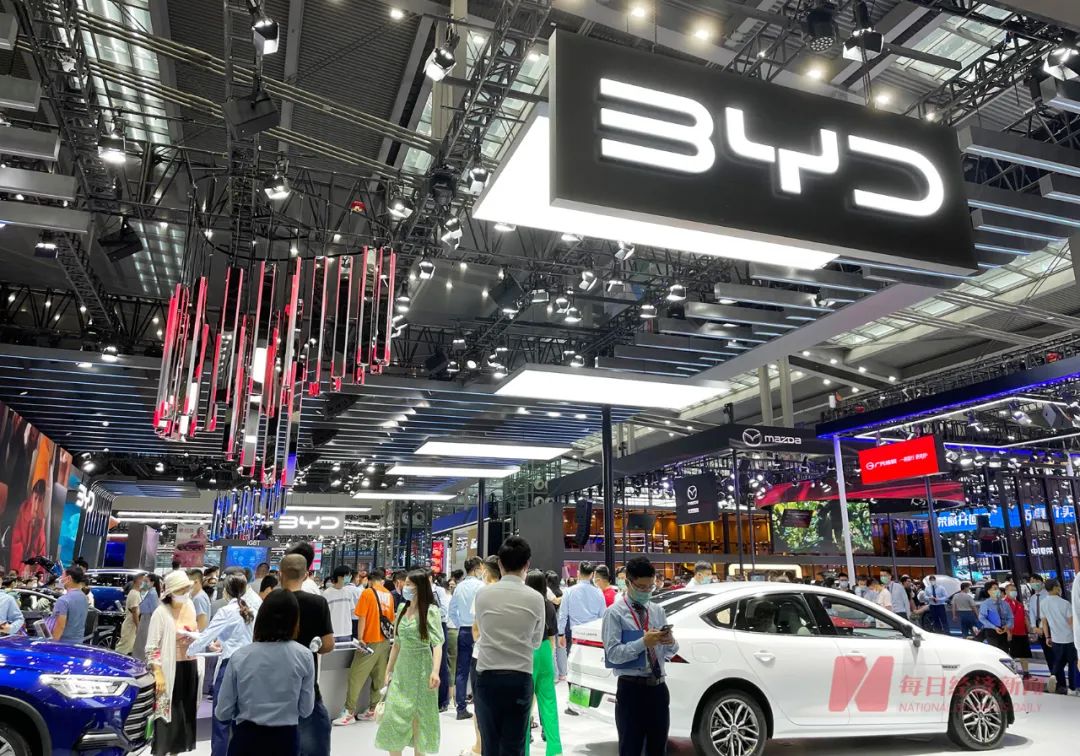《“全球新能源汽车销量第一”的车企，2022年赚了多少钱？》