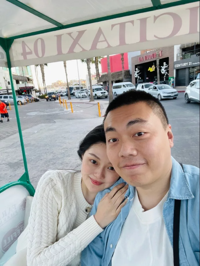 成为情侣博主，让一个月只花1500的情侣挣了十几万？-36氪