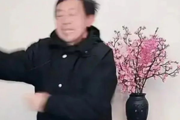 马保国直播带货了：场均观看200万人次，表演“闪电五连鞭”，还能火多久？-36氪