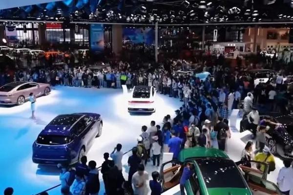 2023上海车展成“史上最卷”：卷细节、卷场景、卷成本-36氪