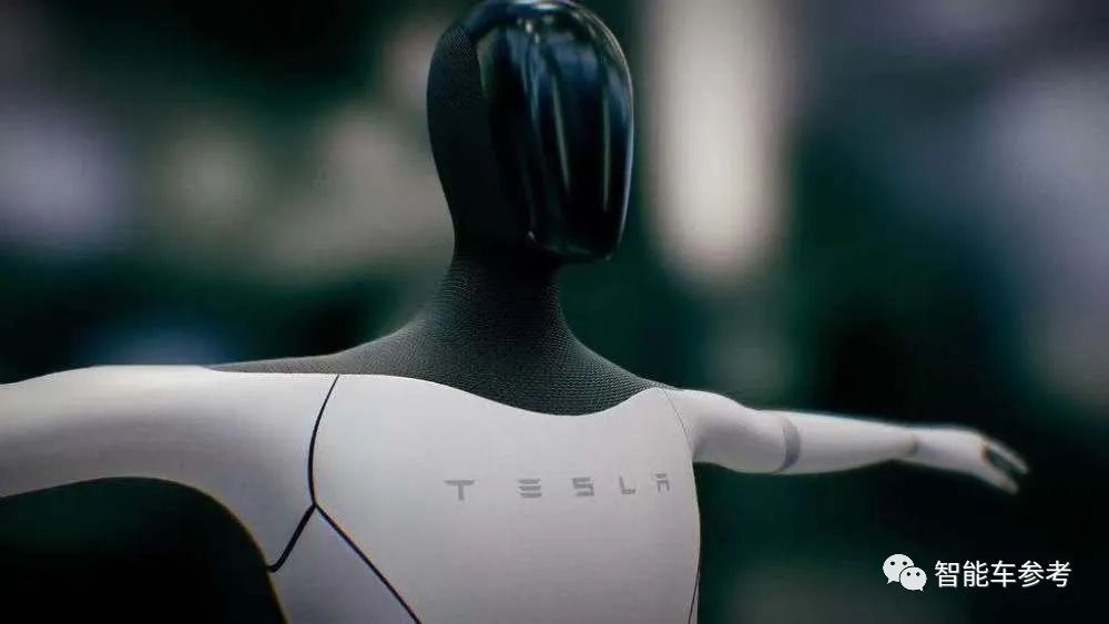 《马斯克剧透特斯拉2款新车，打通FSD算法和机器人，却在场外被股东逼宫》