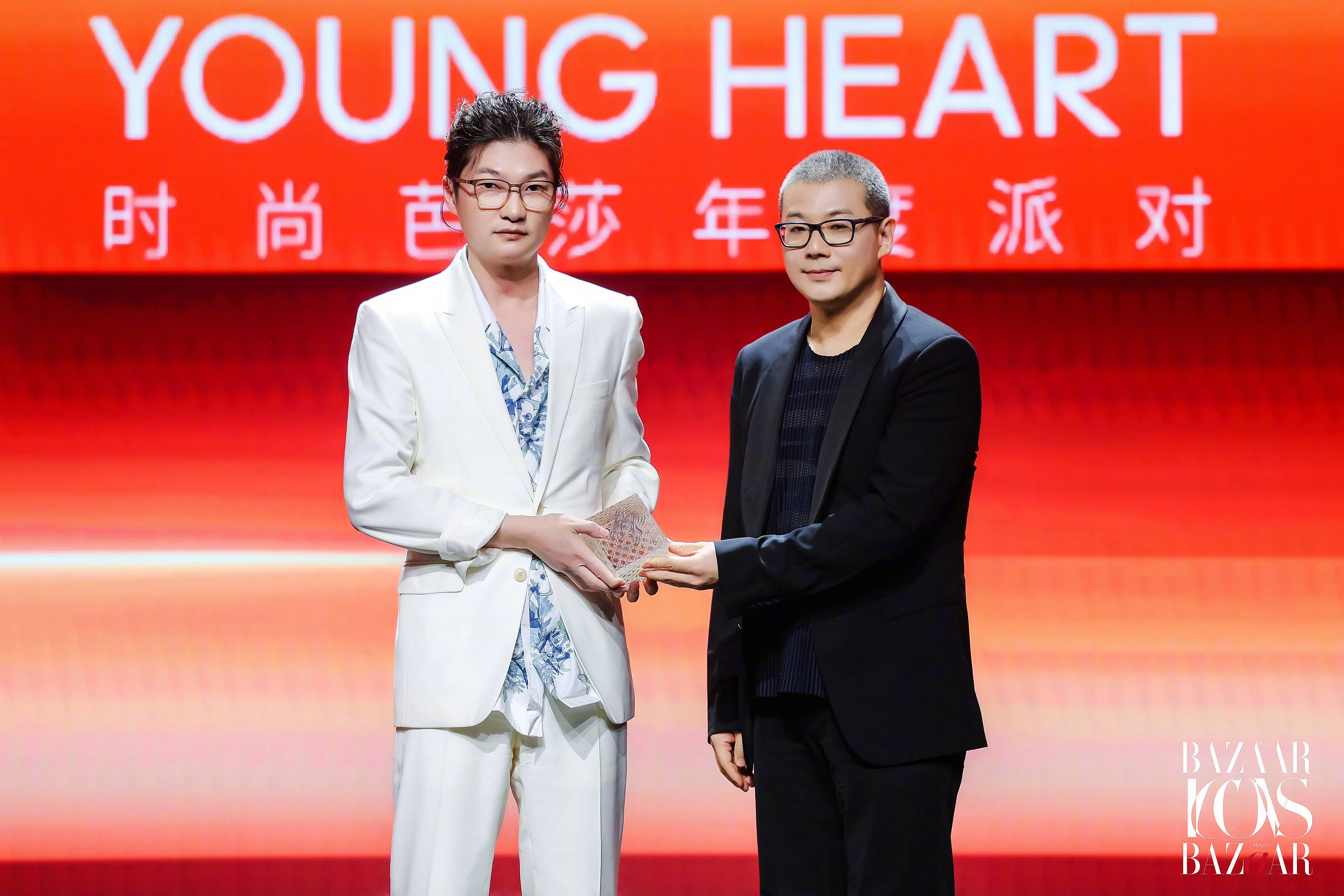 2023BAZAAR ICONS时尚芭莎年度派对 点燃年轻的心致敬时代ICON-36氪
