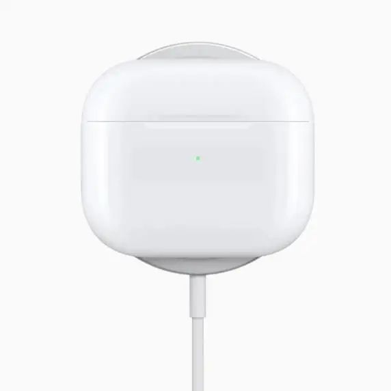 AirPods Pro 将迎来大更新：除了换用USB-C 接口，还要「取代」你的智能