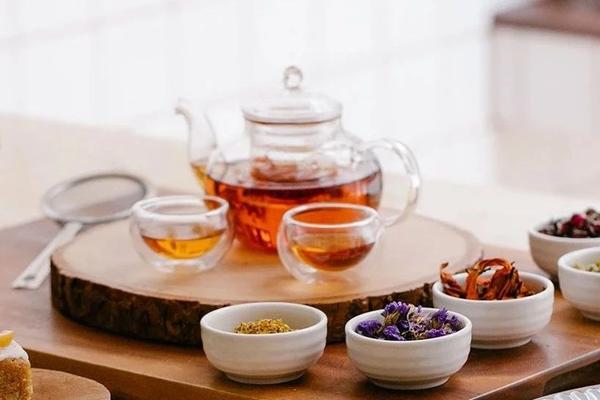 越来越多的年轻人爱喝茶，能让茶消费爆火吗？-36氪