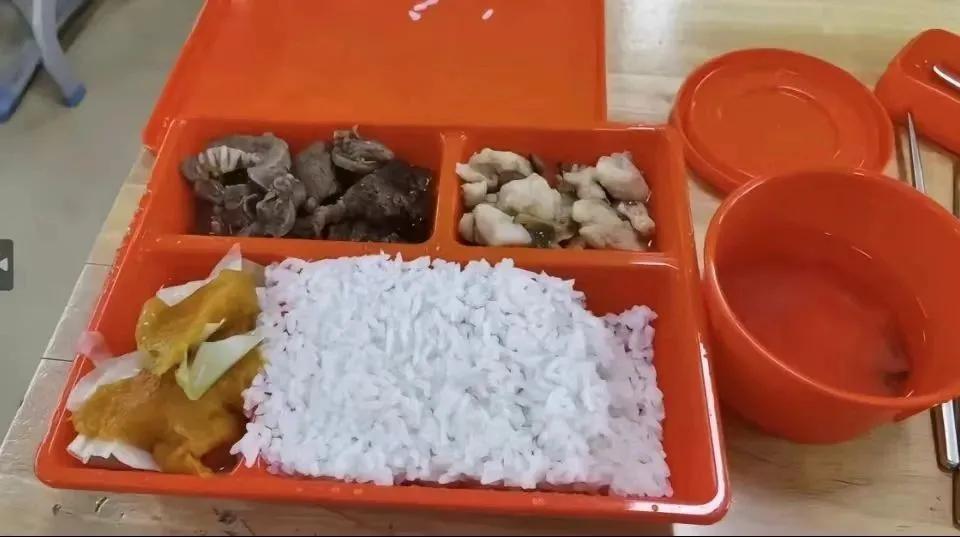 某菜，在骂声中越做越大(图3)