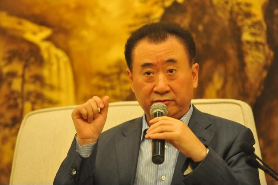   03 万达王健林，1000亿=>470亿