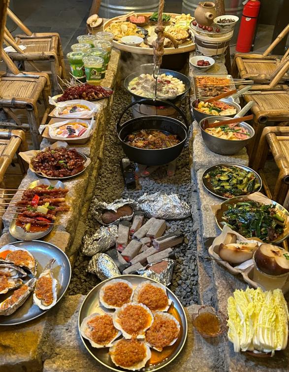 吊炉火锅，会成为新一届的“围炉煮茶”吗？(图2)