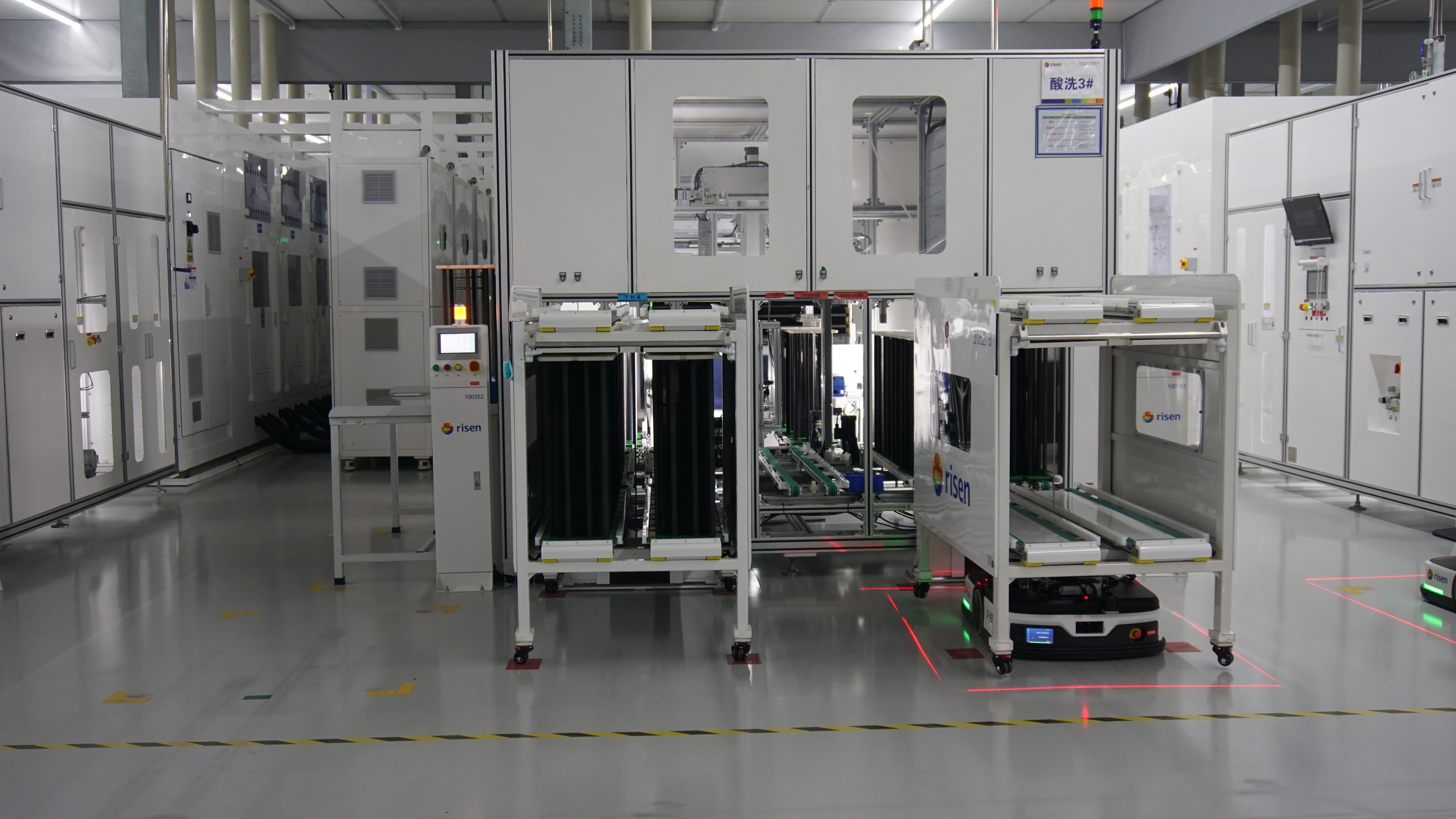 在光伏车间我们找到了新能源巨头做数字化的秘密碳案