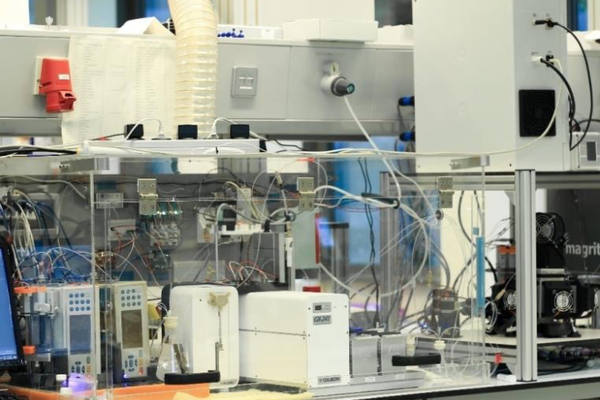 不知疲倦自主工作，一周完成博士数月研究，“AI化学家”登上Science-AITOP100,AI资讯