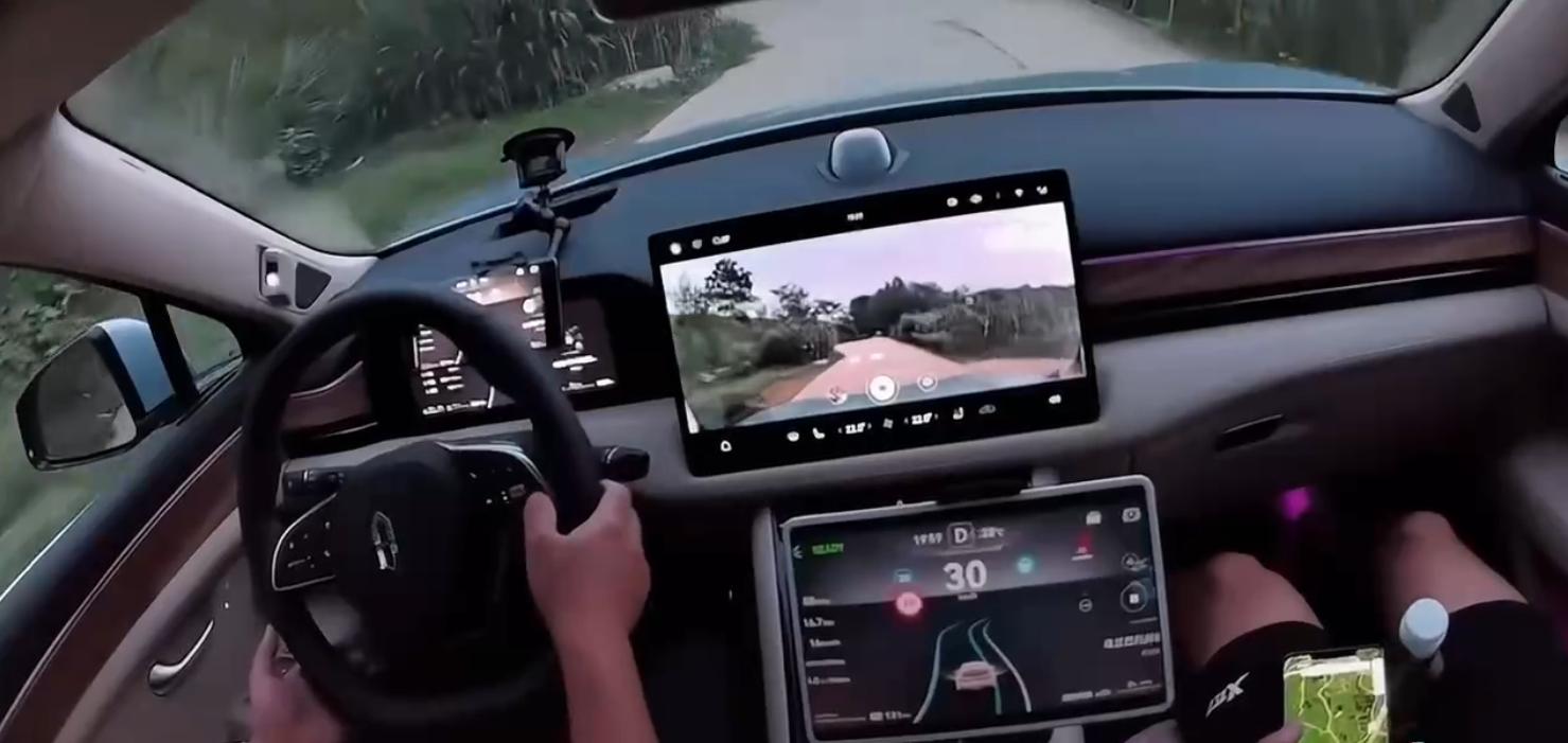 华为自动驾驶干不过特斯拉？