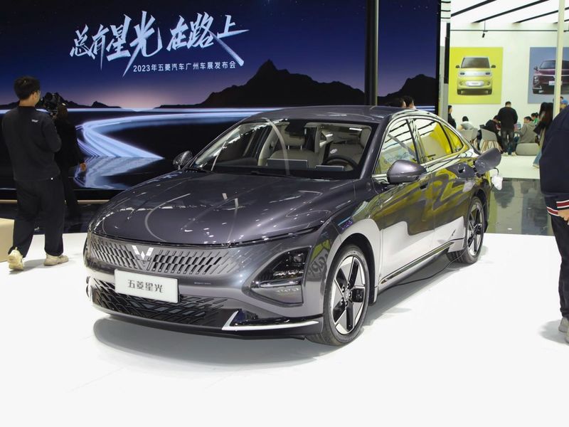 比亚迪_秦PLUS荣耀版798万_比亚迪秦PLUS降价