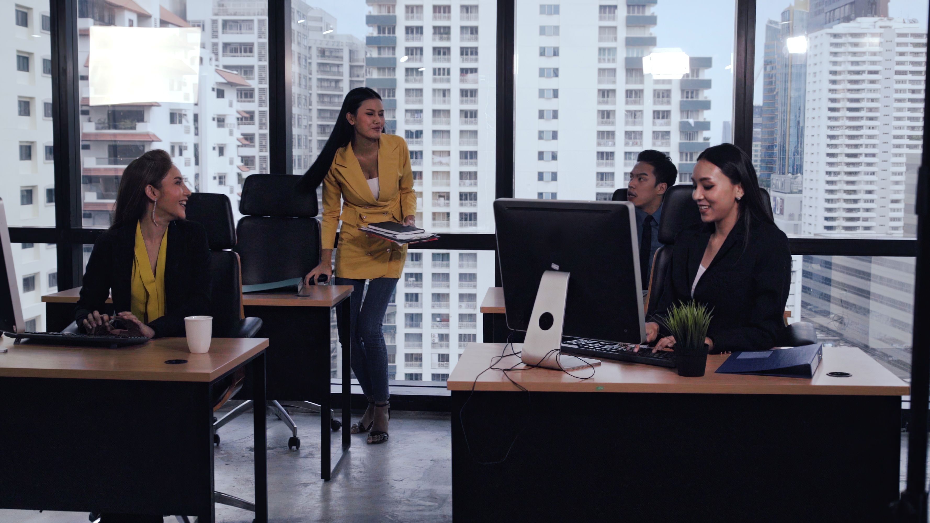 多少都市白领表面光鲜,背地里却拉不出屎?丨年轻人「通便」小调查